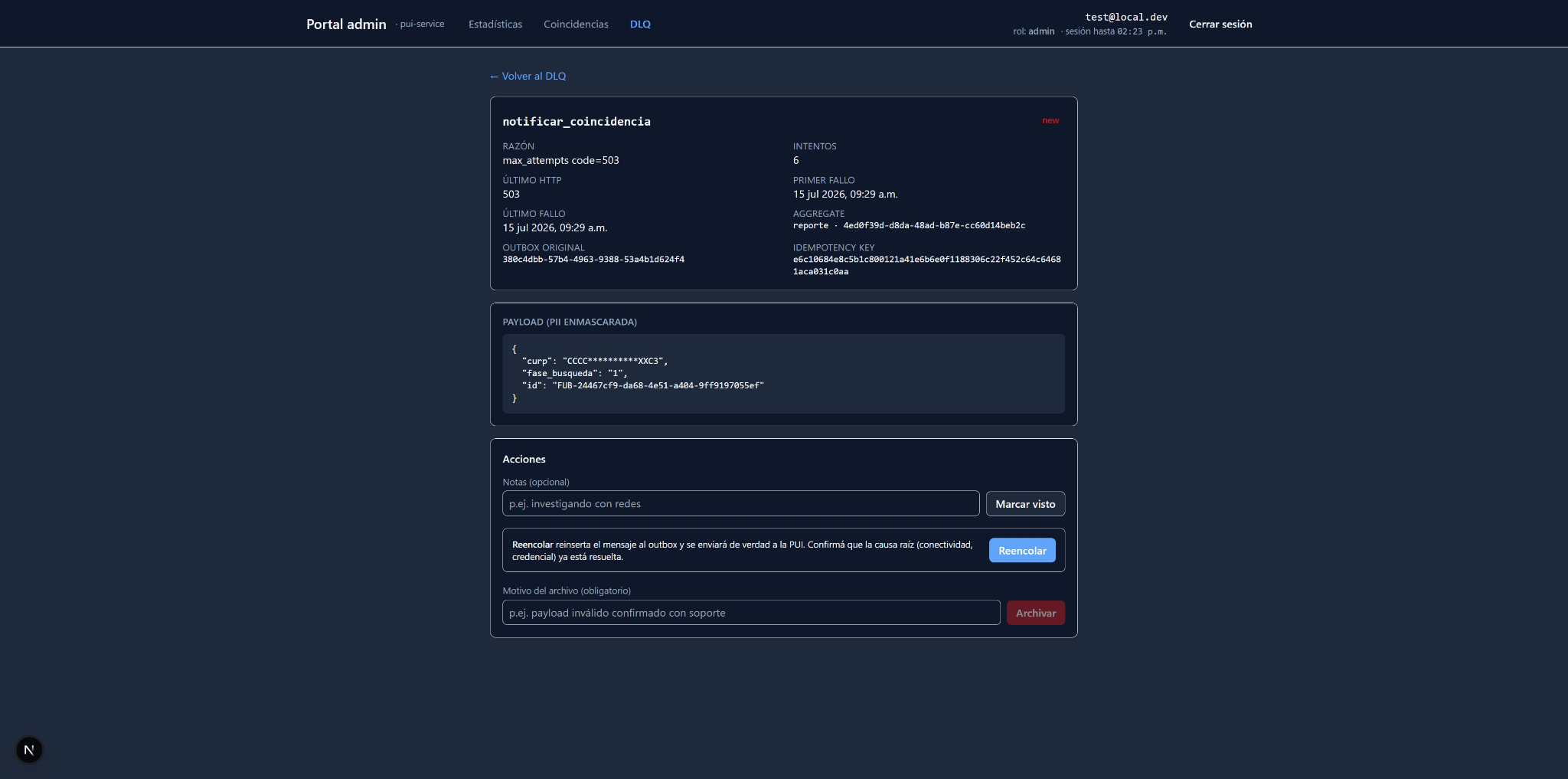 Detalle de la cola de mensajes no entregados con payload enmascarado, acciones de reintento y motivo de archivo obligatorio.